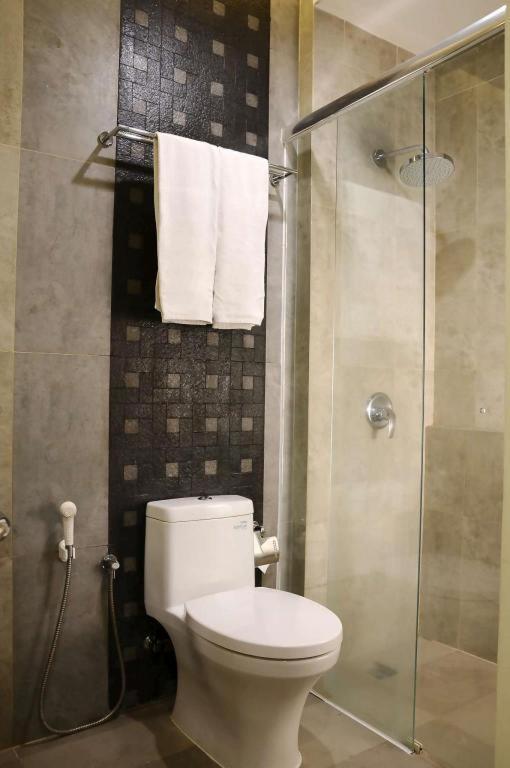 Biz Boulevard Hotel Manado Exterior photo